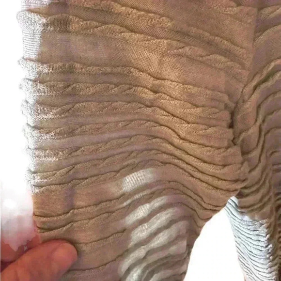 Lularoe small lightweight grey “ Ruffled” Sarah duster cardigan. NWT. Pleated - Picture 5 of 9